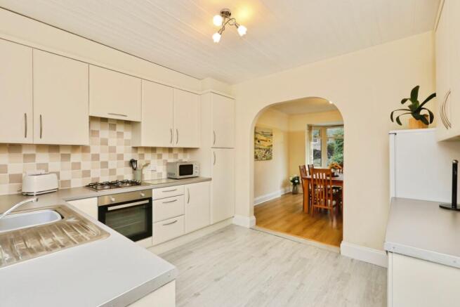 3 bed Bungalow for sale Image 5