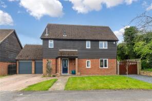 2, Alverton, Great Linford, Milton Keynes MK14 5EF