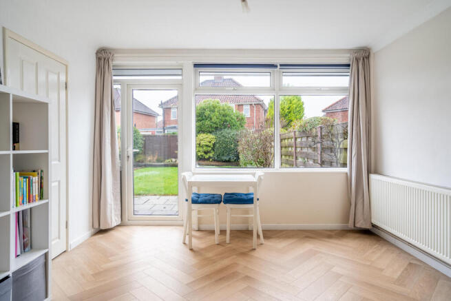 2 bed Semi-Detached Bungalow for sale Image 6