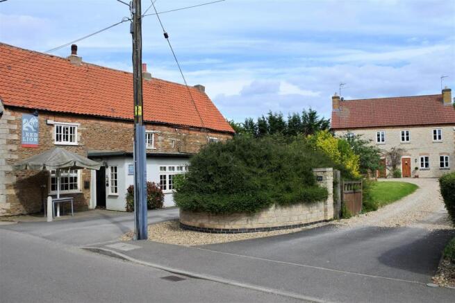 RED LION