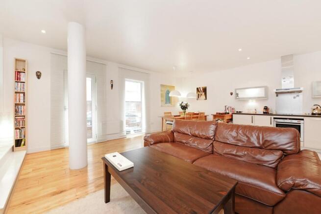living room (Main)