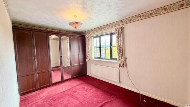 3 bed Semi-Detached for sale Image 10