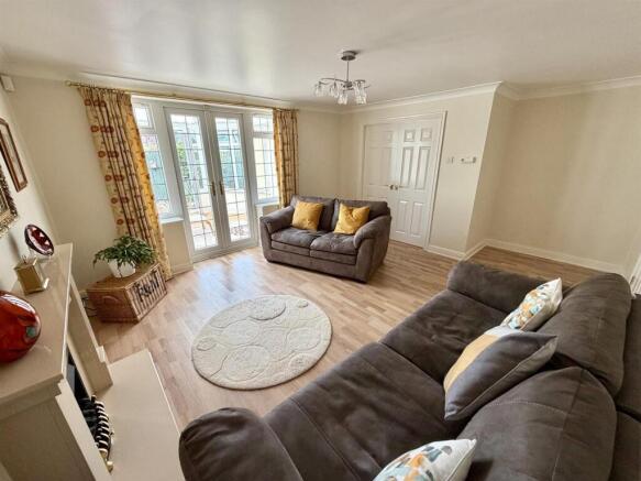 3 bed Detached for sale Image 9