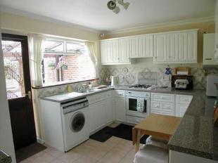 KITCHEN: