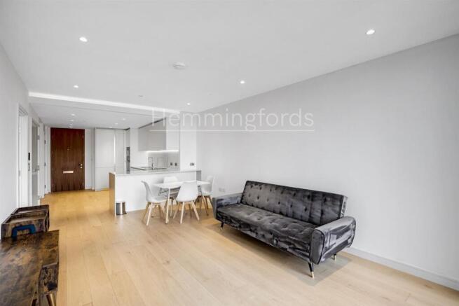 04-3b8183219-HMF-JJ-Hampton Tower-4-medium.jpg