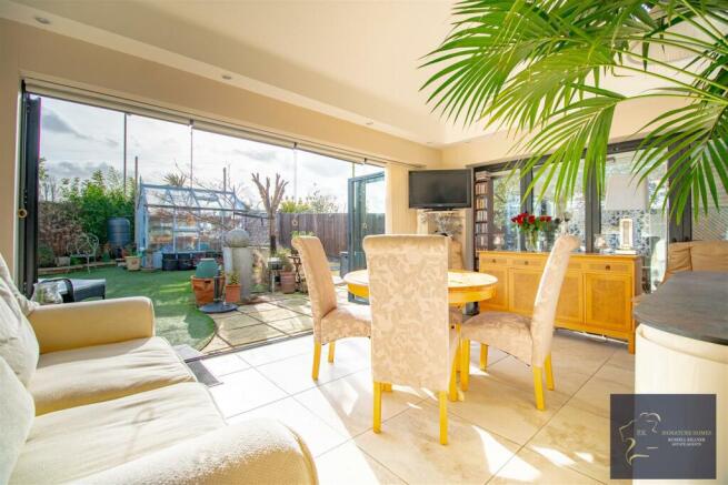 Dining Area.