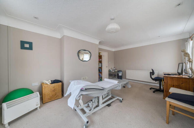 1406420-11-699343...