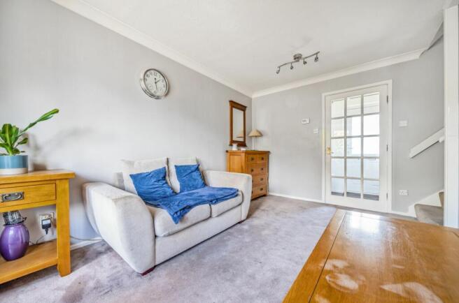 Living Room (2)