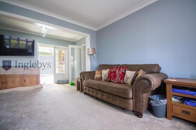 4 bed House for sale Image 7