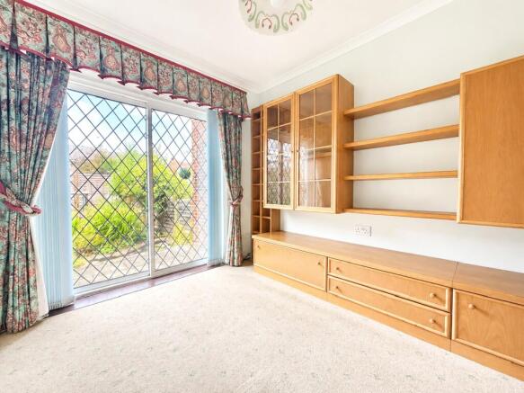 Prince William Drive, Tilehurst, Reading photo 4