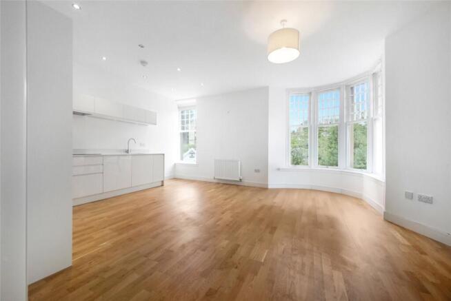 Lounge/Kitchen