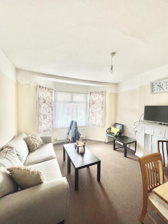 A spacious and bright first floor one bedroom fla