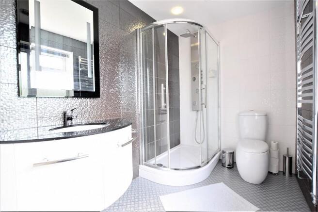 En-suite shower room