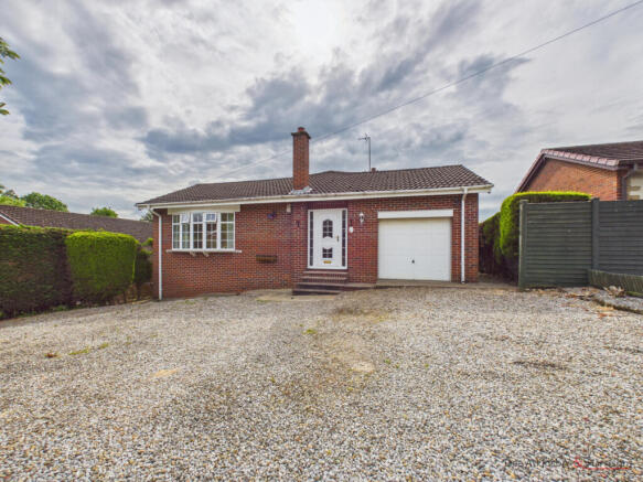4 bed Detached Bungalow for sale Image 12