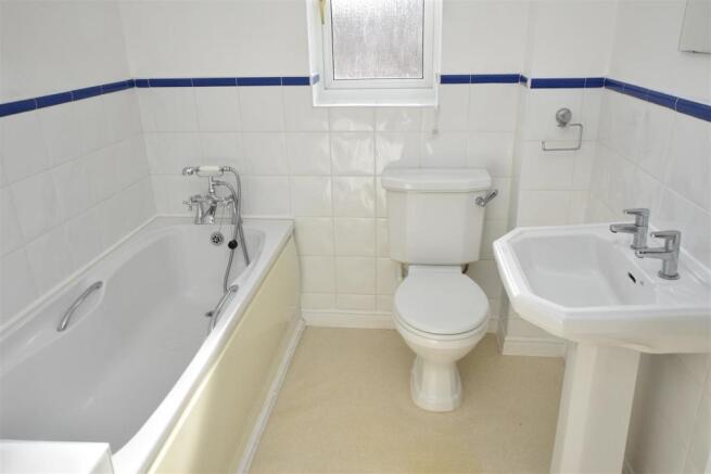 Bathroom.JPG