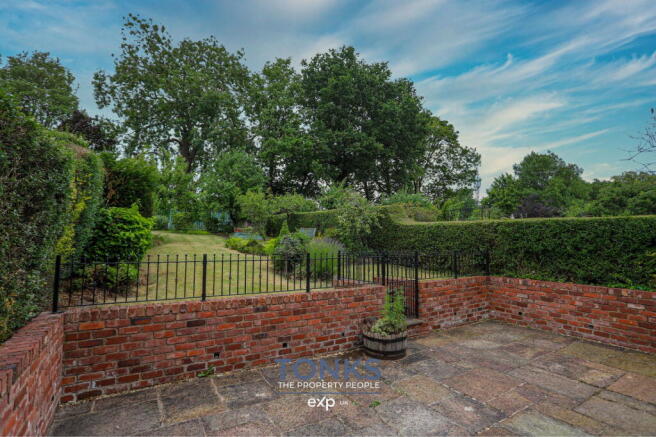 Photo 20