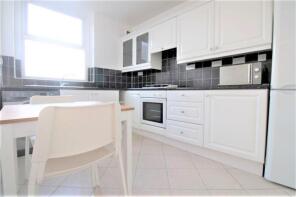 14a, Aldermans Hill, Southgate N13 4PN