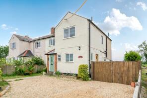 Forest House, Honeyburge, Aylesbury HP18 9UT