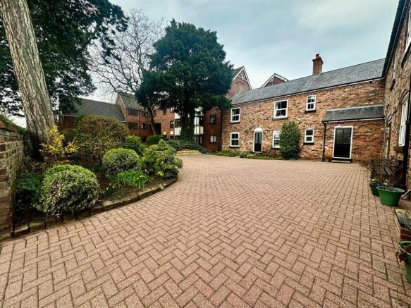 front courtyard parking