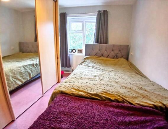 Bed 3.jpg