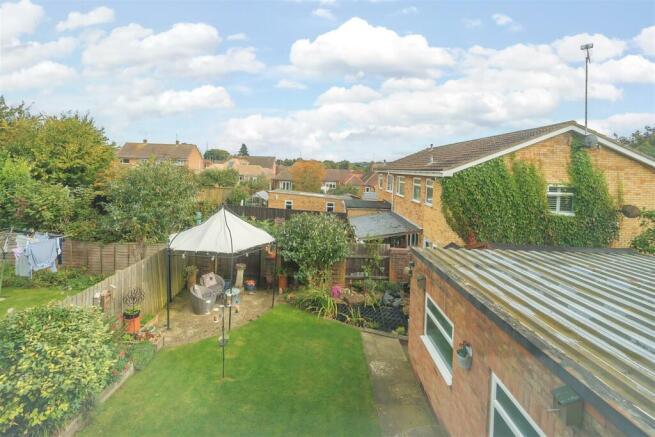86 The Sale, Daventry