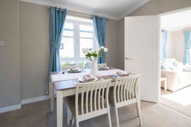 Merley Court, Wimborne, BH21 3AA photo 4