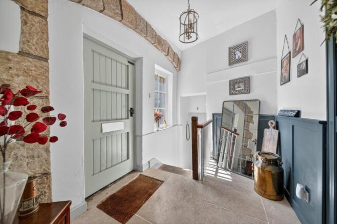 4 bed Detached for sale Image 11
