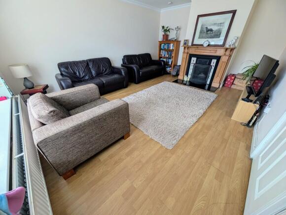 PXL_20251009_1510...