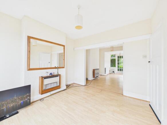 Lounge/Dining Room