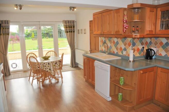 Kitchen/Brkfst Room