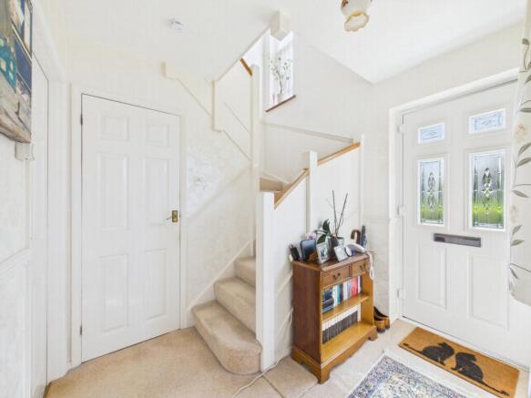 Wickham Close, Haywards Heath, RH16 photo 4