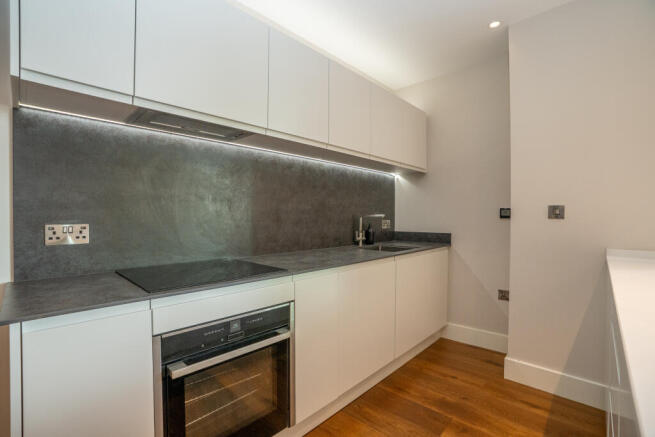 2 bed Apartment for sale Image 9