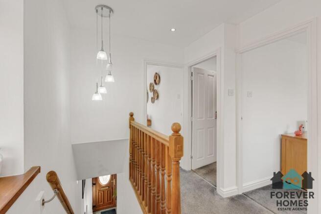 3 bed Semi-Detached for sale Image 7