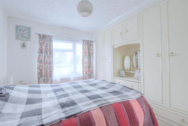 2 bed Mobile Home for sale Image 7