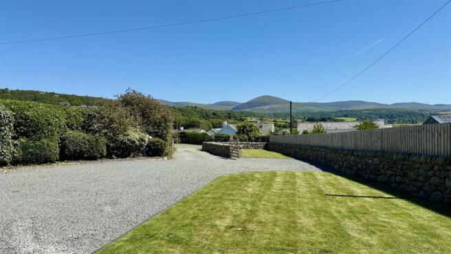 driveway & front garden