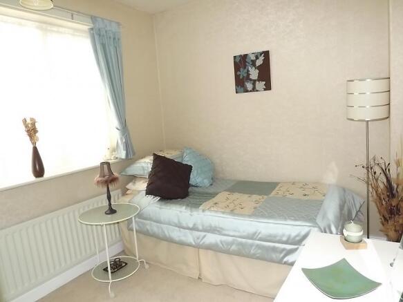 REAR DOUBLE BEDROOM 3