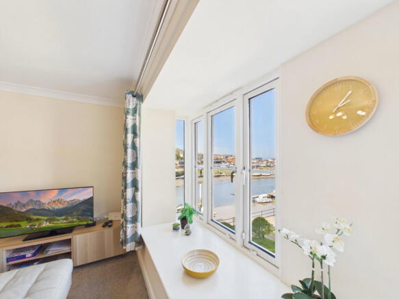 2 bed Apartment for sale Image 10