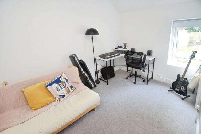 3 bed Terraced for sale Image 9