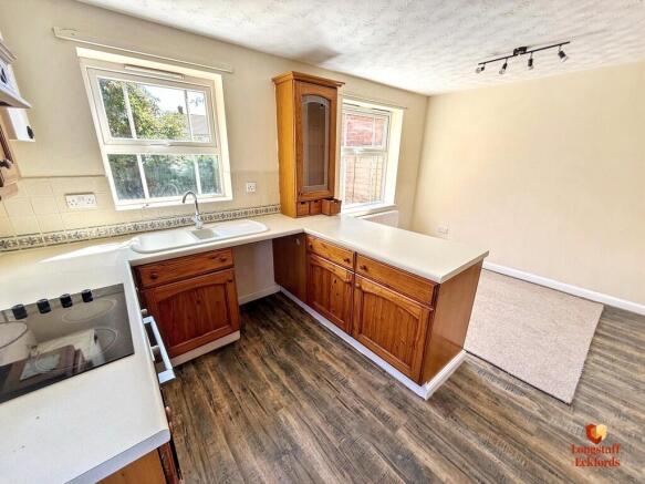 Kitchen (2)