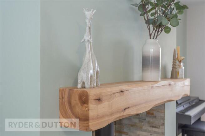 Floating Mantelpiece