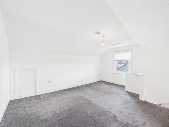 CAM04693G0-PR0102...