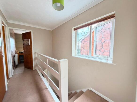 3 bed Semi-Detached for sale Image 7