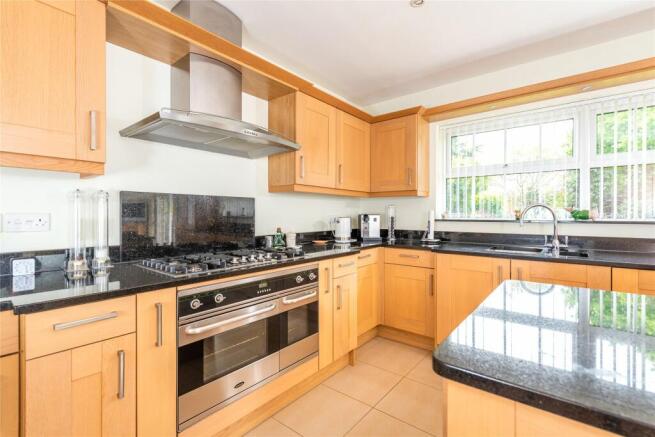 Kitchen/Breakfast Rm