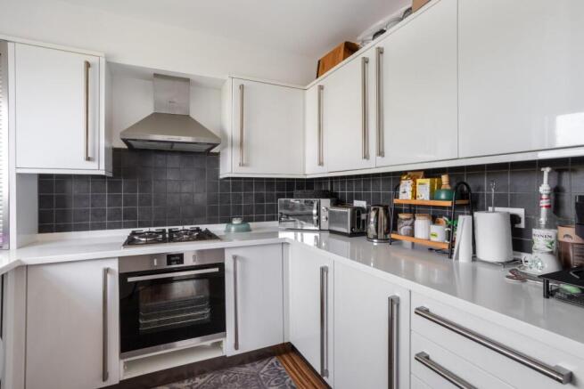 kitchen (2).jpg