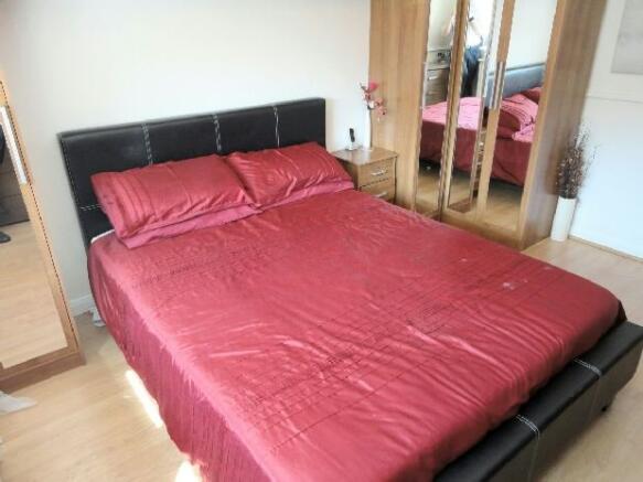 2nd Photo of Bed 1