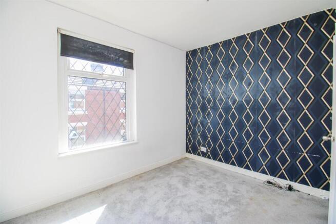 3 bed Terraced for sale Image 8