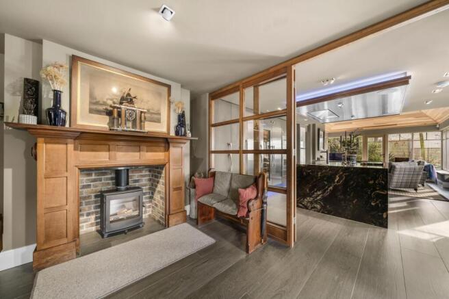 Entrance Hall to Kitchen