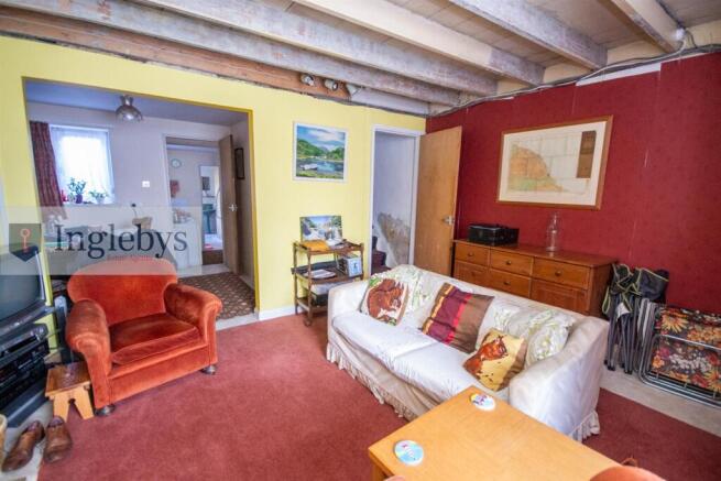 3 bed House for sale Image 6