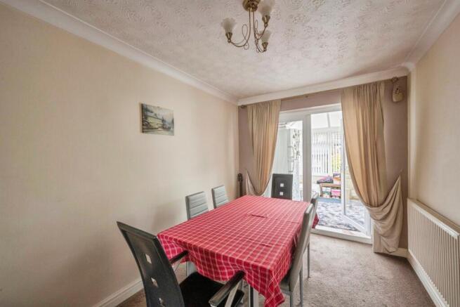 3 bed Detached for sale Image 6