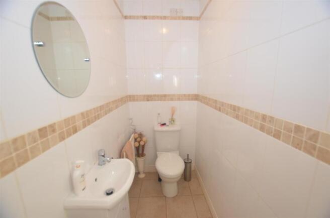 Guest Cloak Room/WC